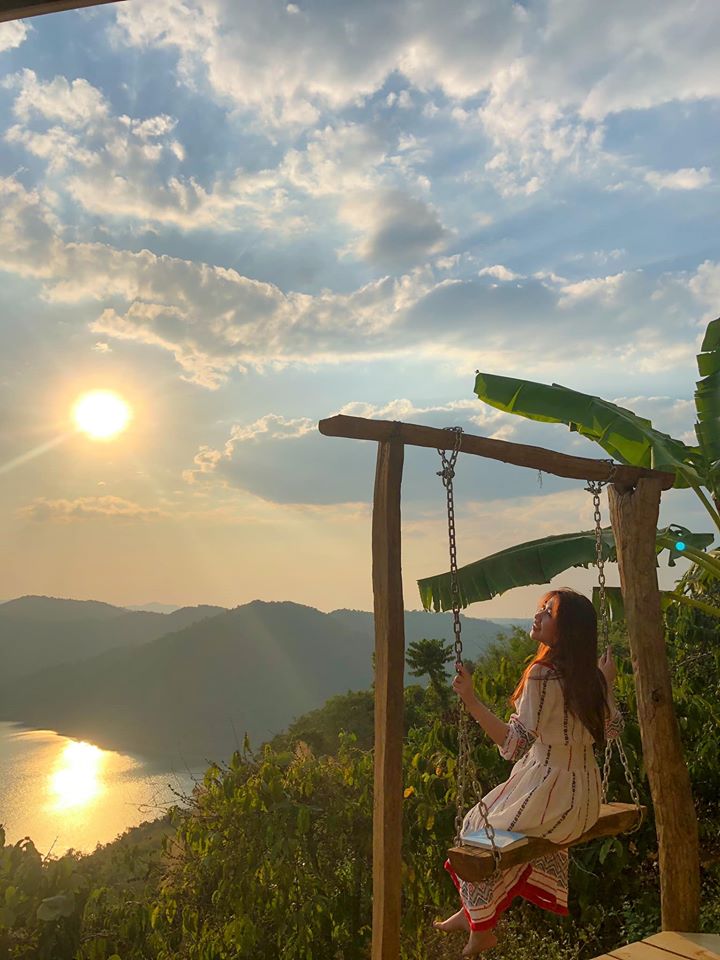 Cảnh đẹp buổi chiều ở Tà Đùng