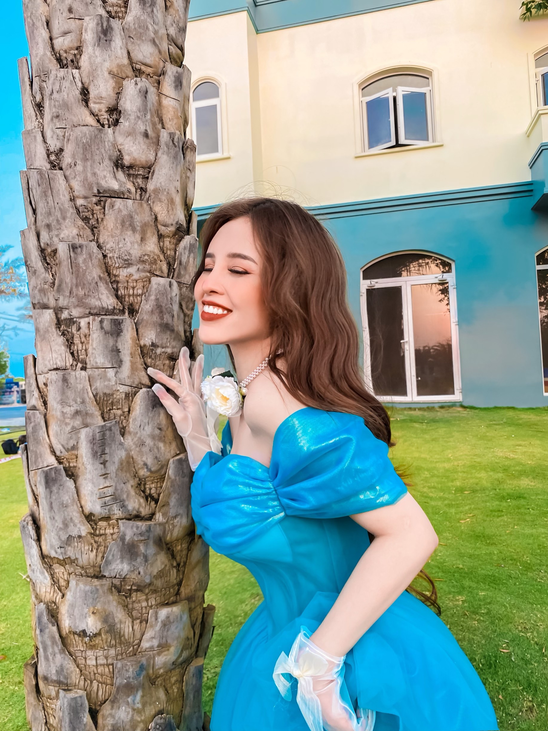 z3192741298249_b951887c8850a1bca5d7a48ecf5e63ef Đầm ren xdương bẹt vai – 140k/ngày – freesz – ở CN Thủ Đức
