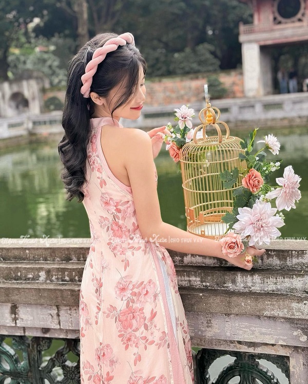 9 Yếm phối hoa – CLAY – 59k/ngày – SML