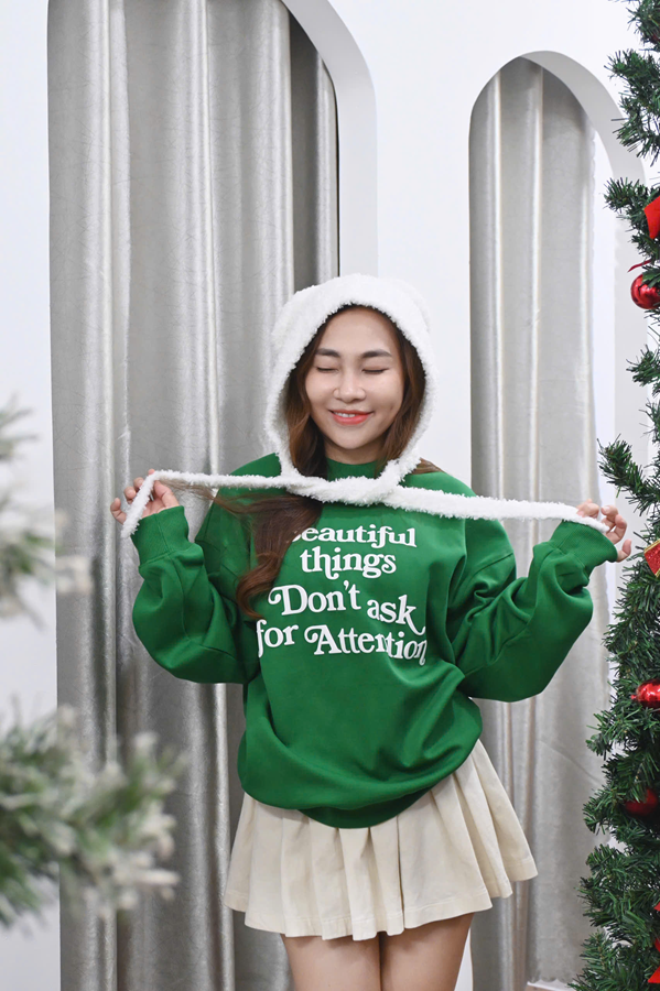 V2 Set váy sweater xanh lá – Áo 89k/ngày – Váy 45k/ngày – SM