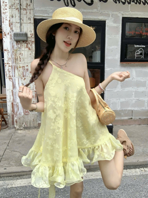 Đầm vàng lệch vai – 89k/ngày – SM