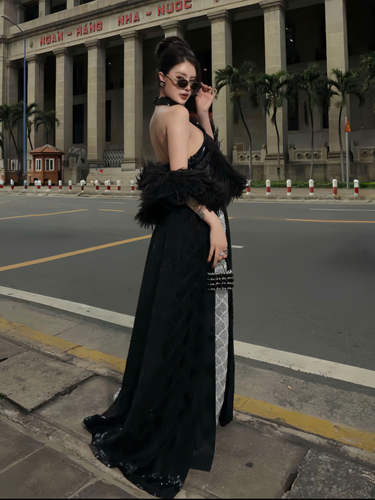 H AD yếm đen kim sa – 259k/ngày – SML