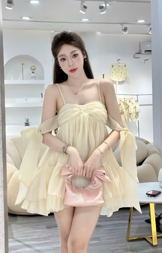 K Đầm voan dáng xòe – 119k/ngày – Freesize