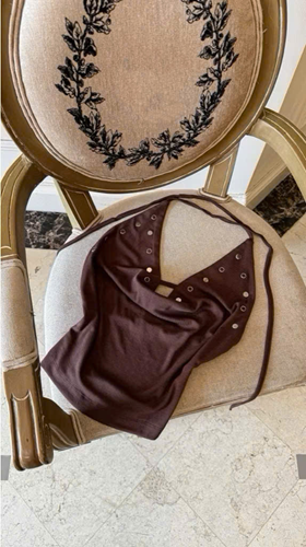 2 Áo thun cổ đổ – 45K/ngày – Freesize