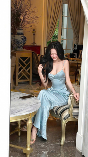 B Đầm lụa xanh nhún eo – 89K/ngày – SM