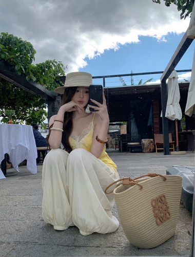 FF Set áo vàng quần kem – Áo 45k/ngày – Quần 65k/ngày – SM