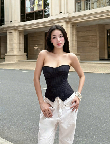 5 Áo corset đen kẻ sọc – 45K/ngày – XS, S tương đương SM